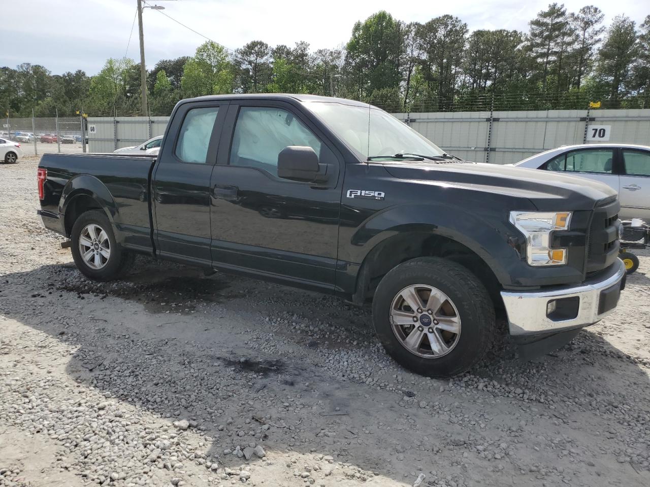 2017 Ford F150 Super Cab vin: 1FTEX1C89HFC92801