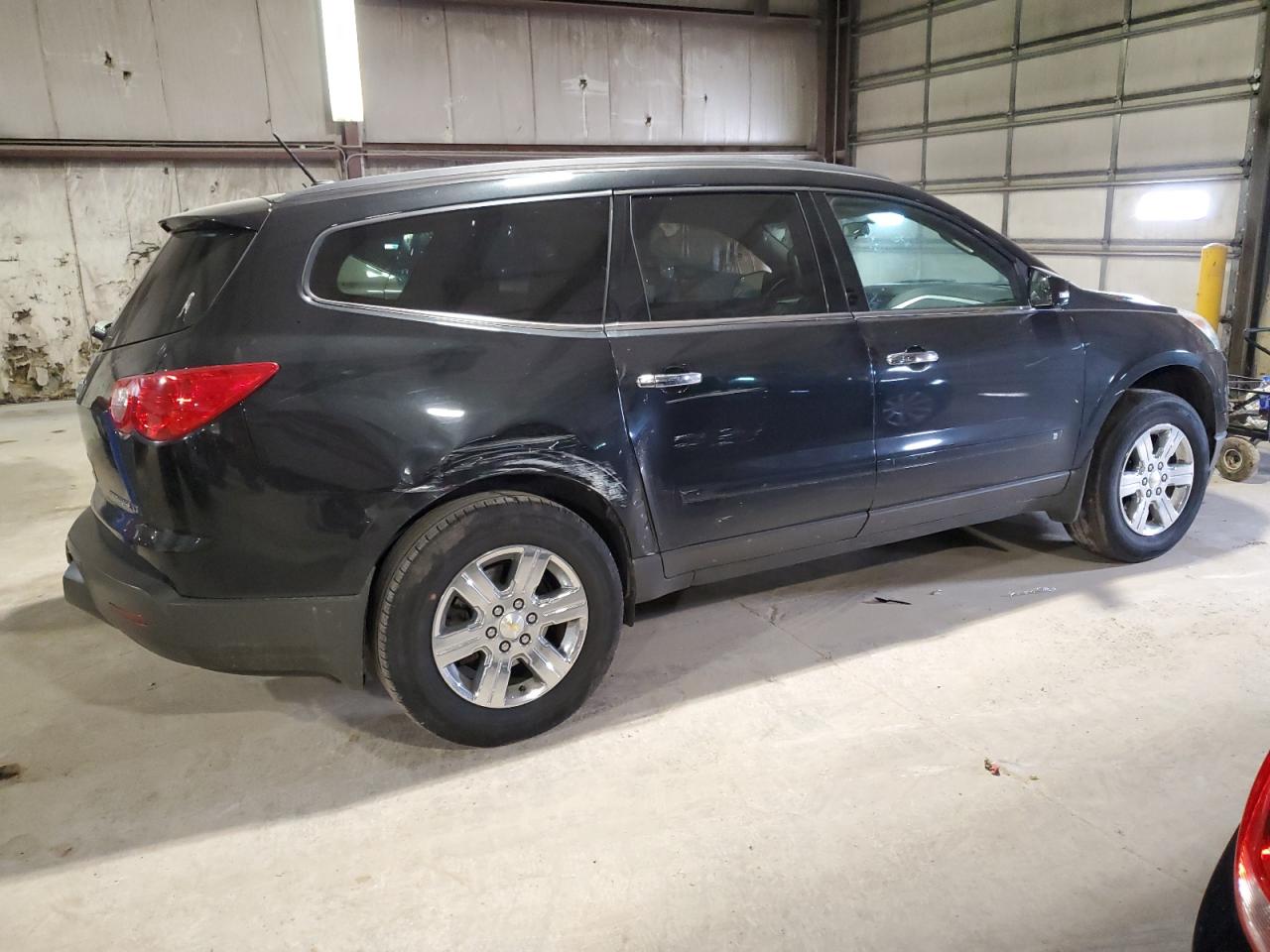 1GNLVFED9AS140817 2010 Chevrolet Traverse Lt