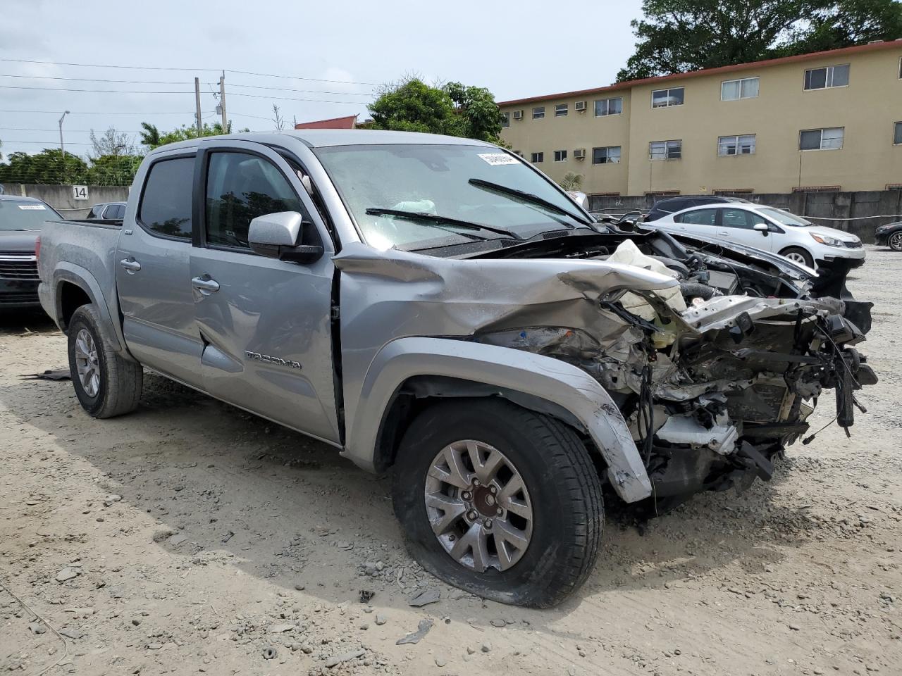 5TFAZ5CN8JX063791 2018 Toyota Tacoma Double Cab