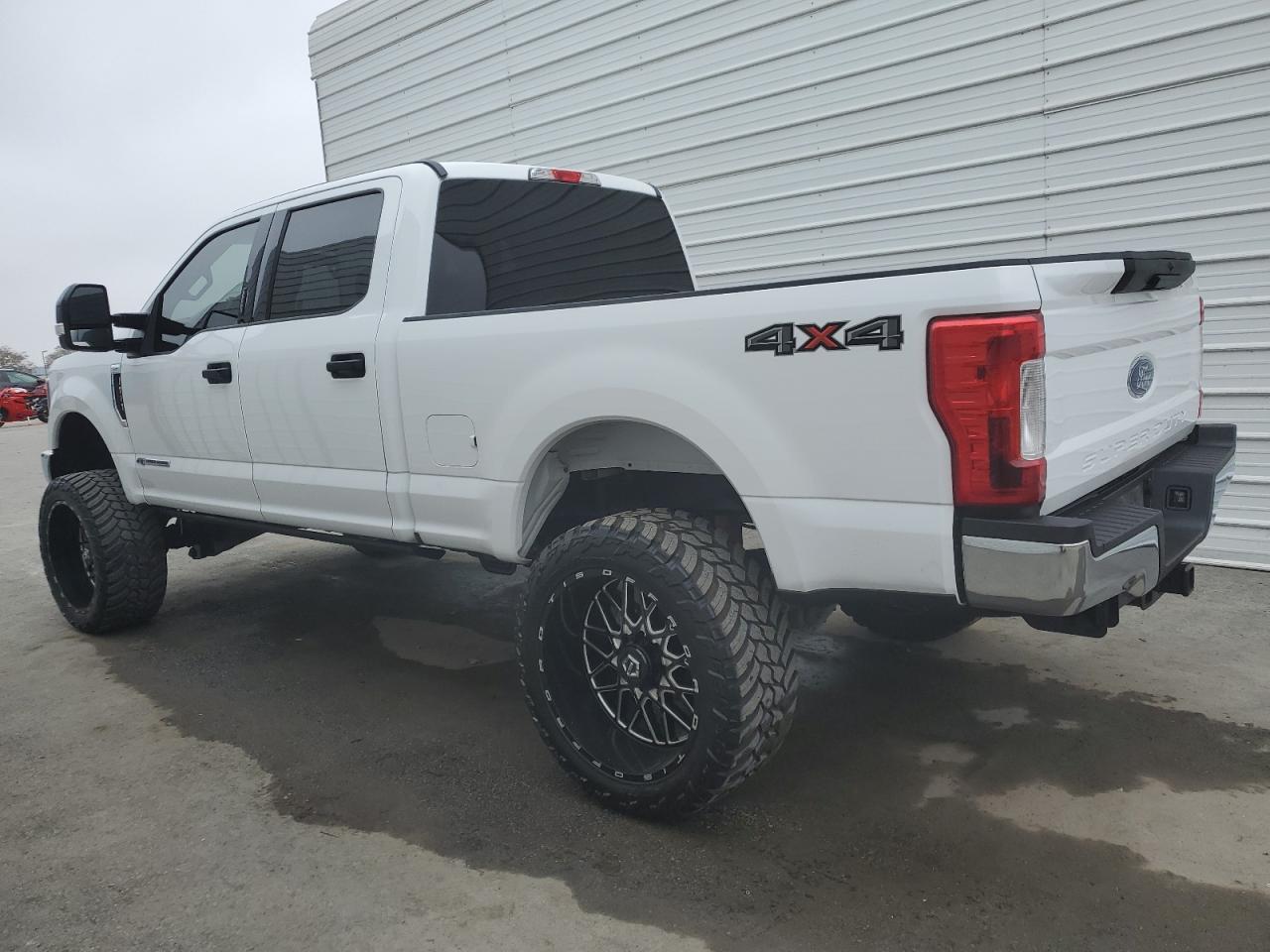 2019 Ford F250 Super Duty vin: 1FT7W2BT6KEC16800