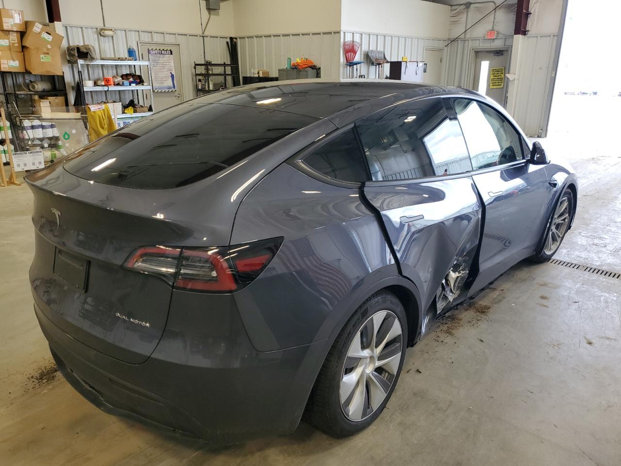 7SAYGDEEXPA177161 2023 Tesla Model Y