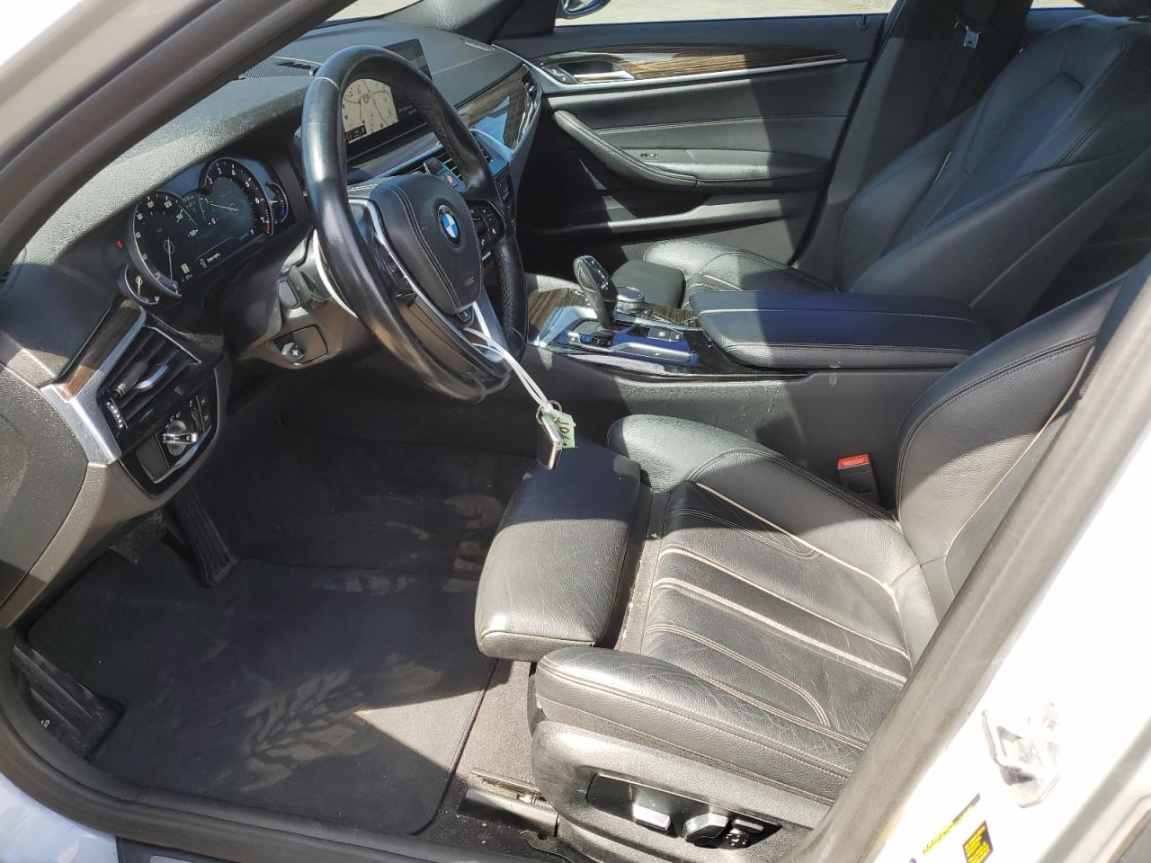 WBAJA7C5XKG911123 2019 BMW 530 Xi