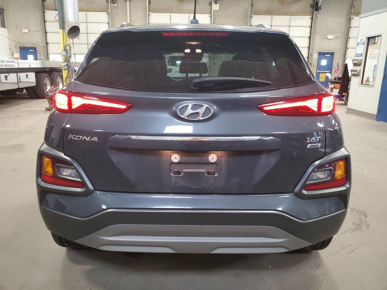 KM8K3CA59JU092551 2018 Hyundai Kona Limited