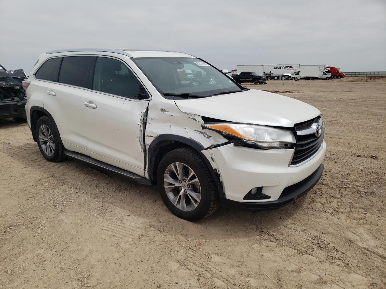 5TDKKRFH2ES008383 2014 Toyota Highlander Xle