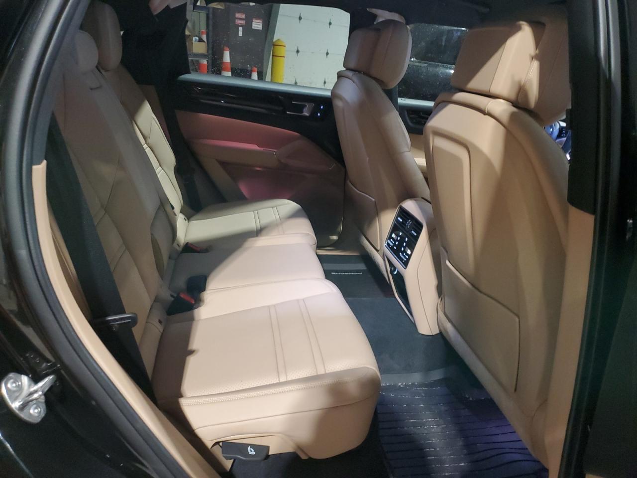 WP1AA2AY9PDA06799 2023 Porsche Cayenne Base