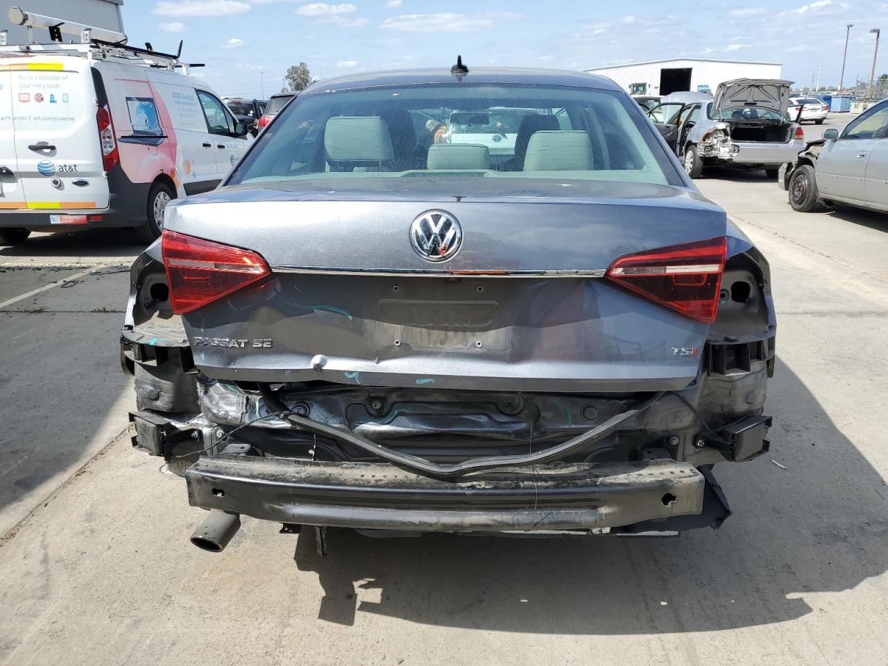 2017 Volkswagen Passat Se vin: 1VWBT7A32HC001675