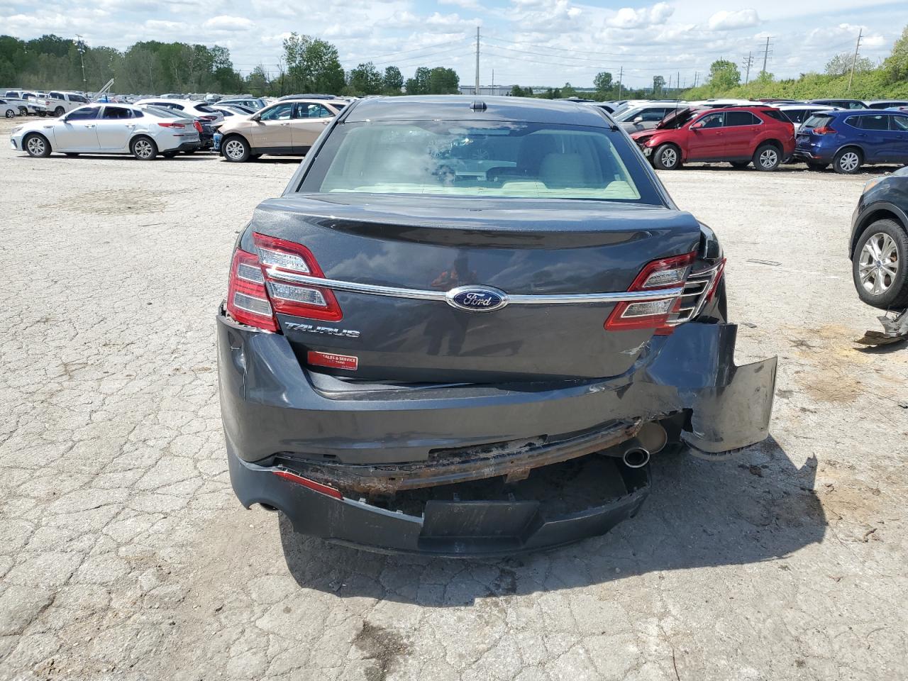 Lot #2631345215 2015 FORD TAURUS SE