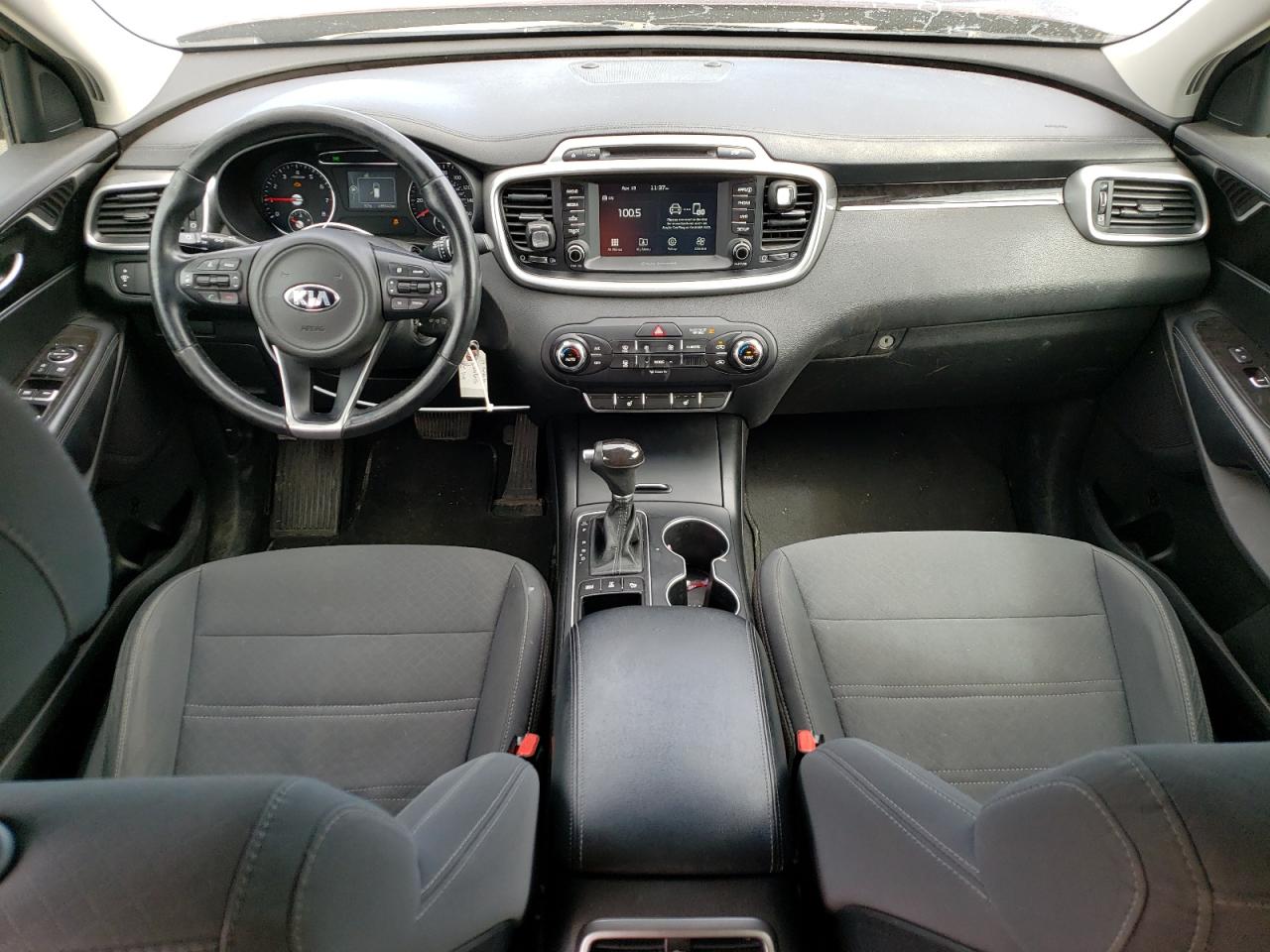 5XYPGDA38HG293713 2017 Kia Sorento Lx