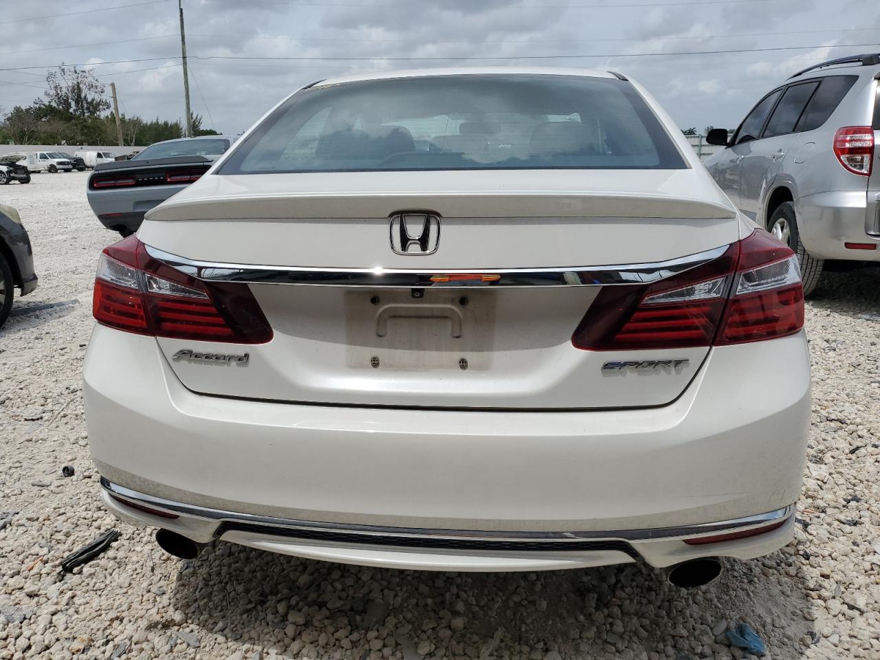 1HGCR2F56GA089385 2016 Honda Accord Sport