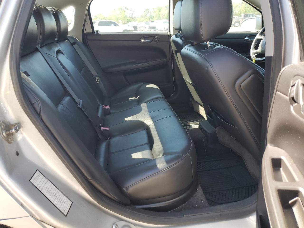 2G1WC5EM8B1105640 2011 Chevrolet Impala Ltz