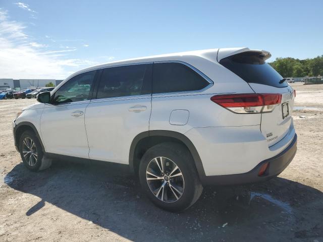 VIN 5TDZZRFH2KS334366 2019 Toyota Highlander, LE no.2