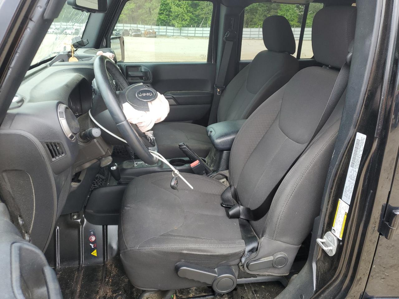 1C4BJWDG4GL231458 2016 Jeep Wrangler Unlimited Sport