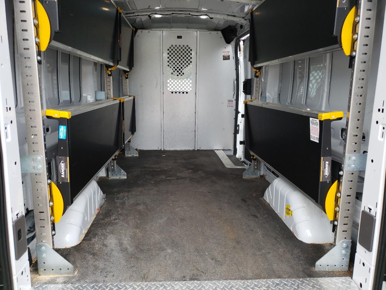 VIN: 1FTBR1C85PKA33192 2023 FORD TRANSIT