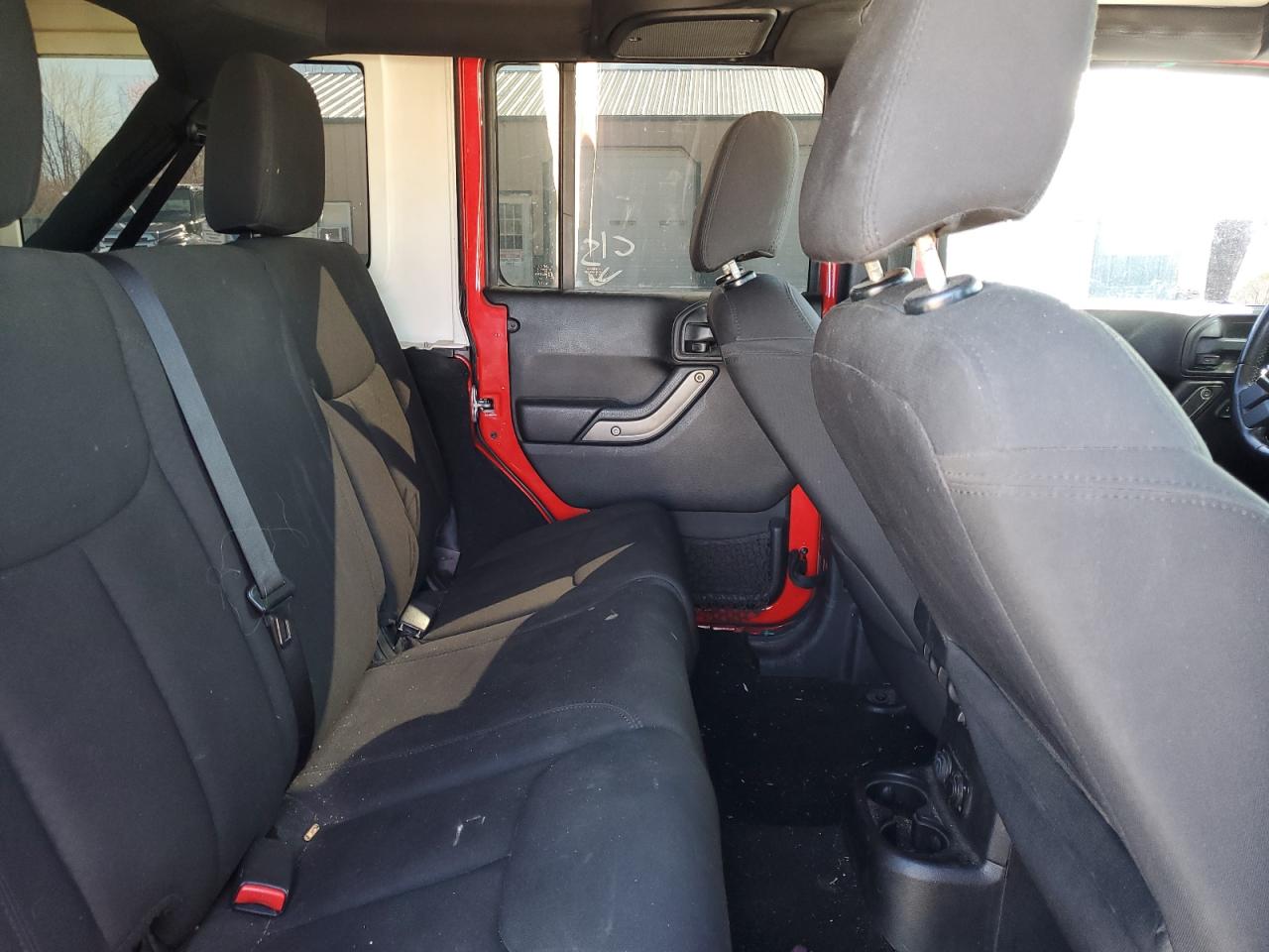 1C4BJWDG2GL187265 2016 Jeep Wrangler Unlimited Sport