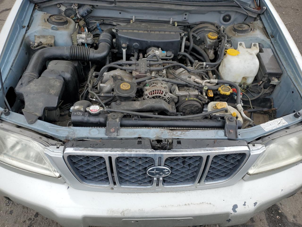 JF1SF65681H752318 2001 Subaru Forester S