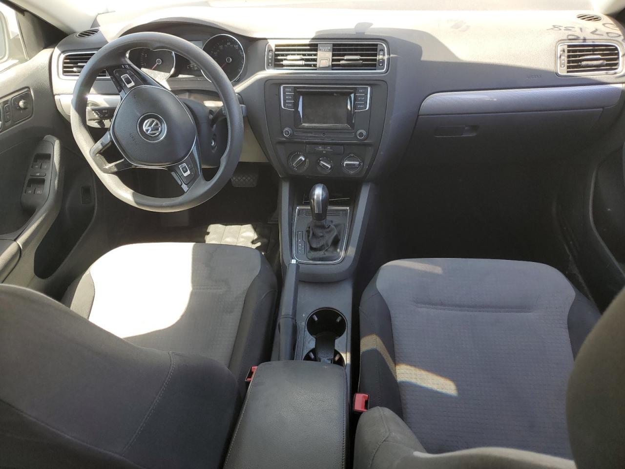 3VW2B7AJ8HM363882 2017 Volkswagen Jetta S