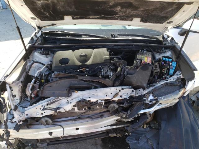 VIN 4T1B11HKXKU744245 2019 Toyota Camry, L no.11