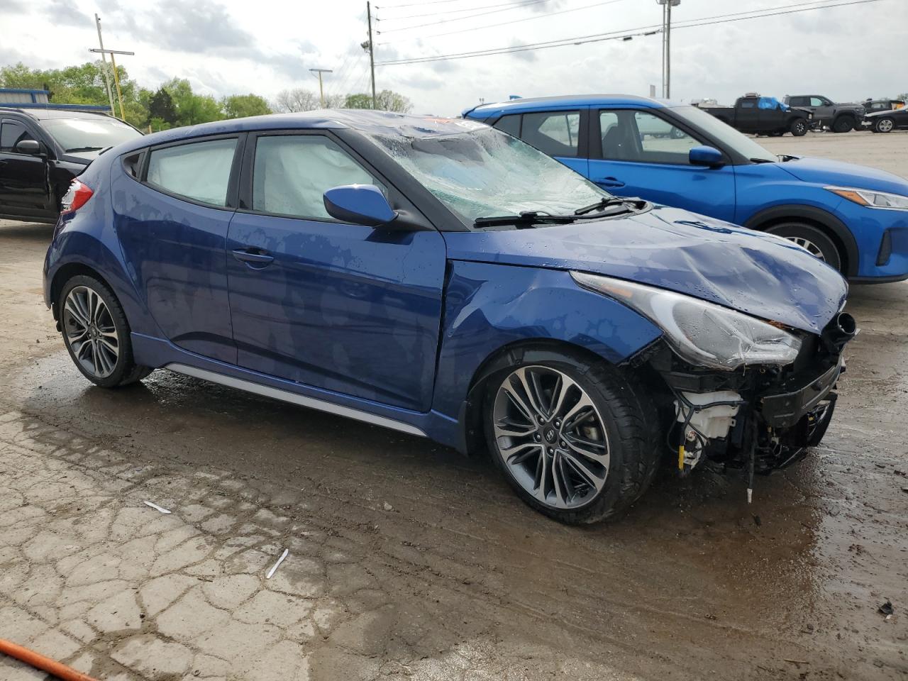 2017 Hyundai Veloster Turbo vin: KMHTC6AE7HU318540