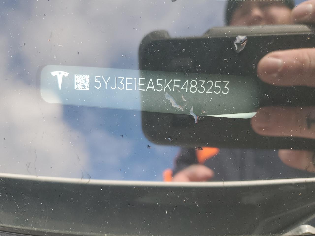 5YJ3E1EA5KF483253 2019 Tesla Model 3