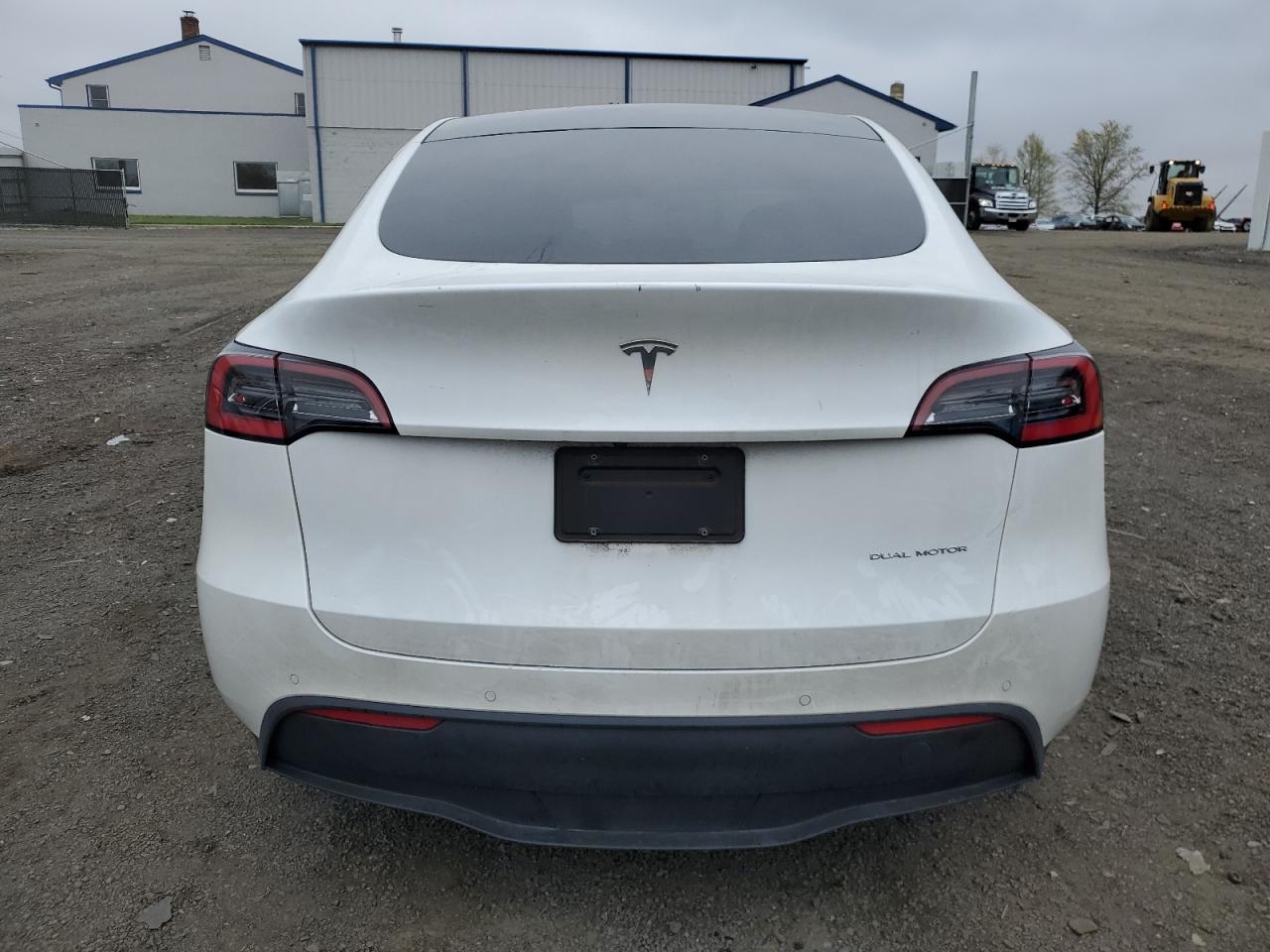 5YJYGDEE8MF084375 2021 Tesla Model Y