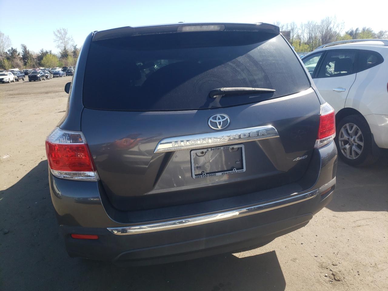 5TDBK3EH5BS048483 2011 Toyota Highlander Base