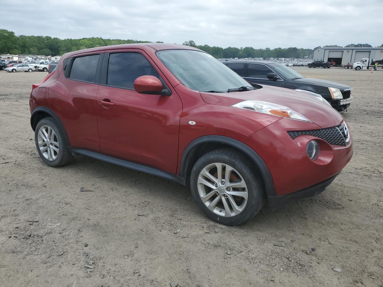 2013 Nissan Juke S vin: JN8AF5MR4DT225104