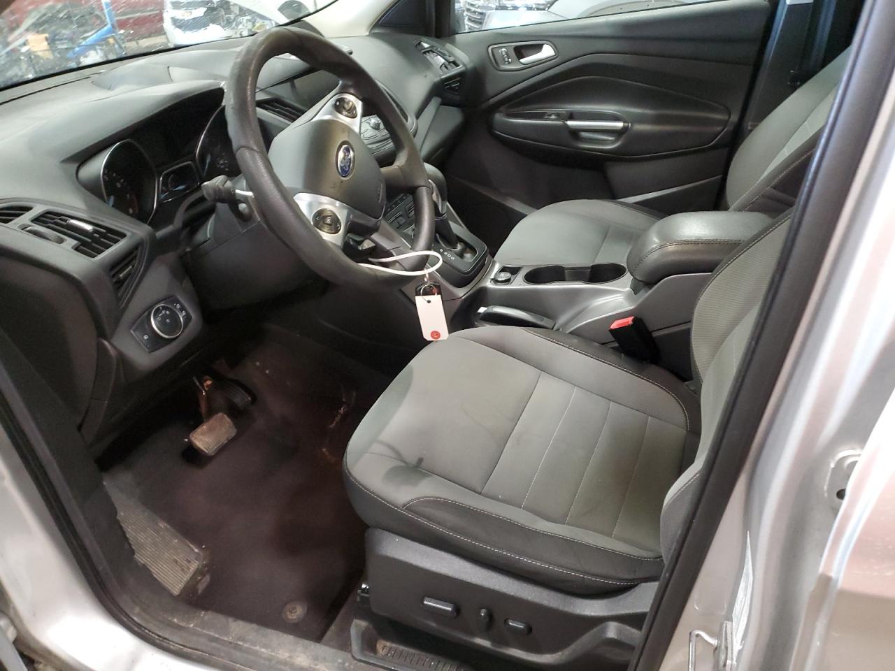 1FMCU9G99FUB39356 2015 Ford Escape Se