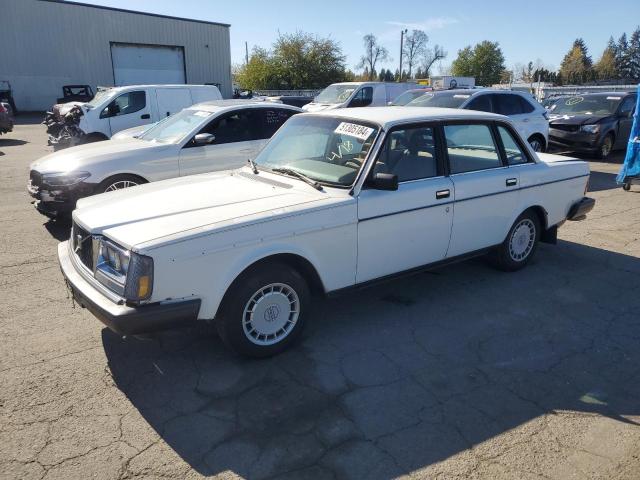 Lot #2477902043 1983 VOLVO 244 DL salvage car