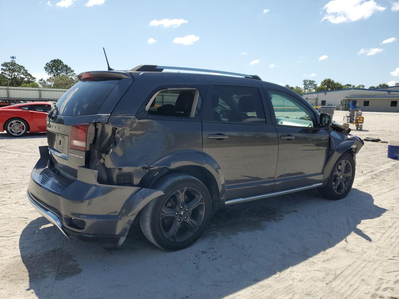 3C4PDCGGXJT515860 2018 Dodge Journey Crossroad