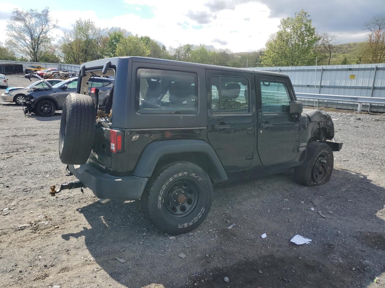 1C4BJWDGXGL125760 2016 Jeep Wrangler Unlimited Sport