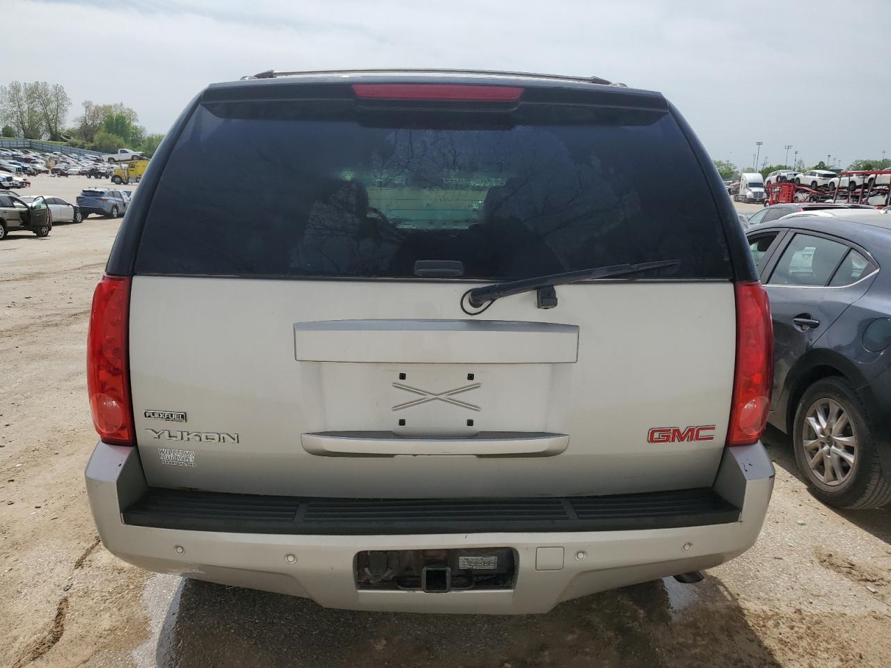 1GKFK13008R114260 2008 GMC Yukon