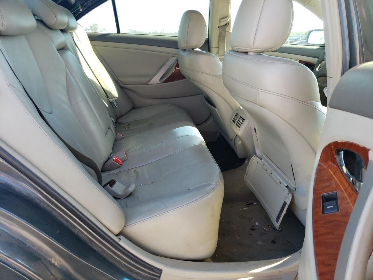 4T1BB3EK8AU124585 2010 Toyota Camry Hybrid