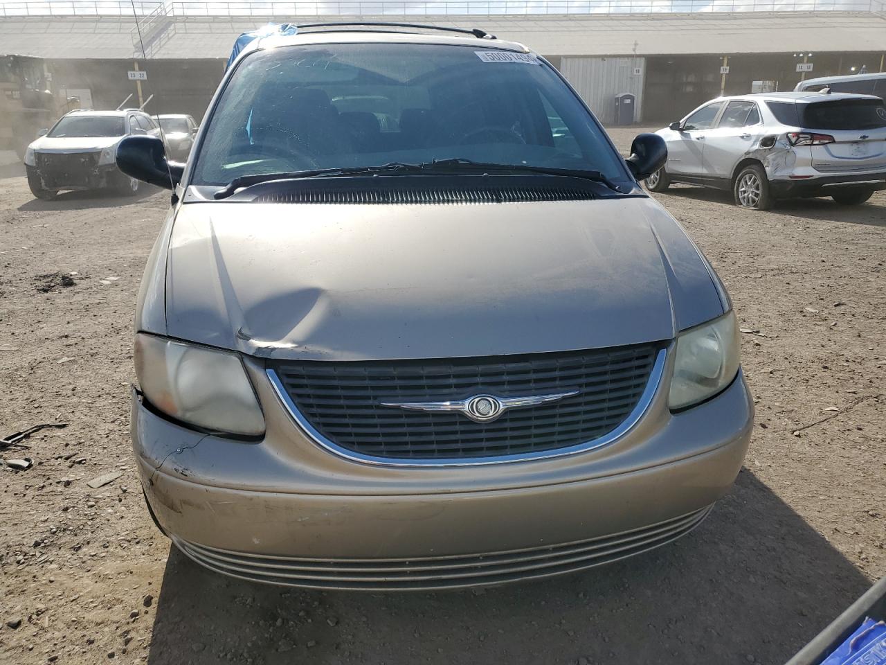 2C4GP44362R643600 2002 Chrysler Town & Country Lx