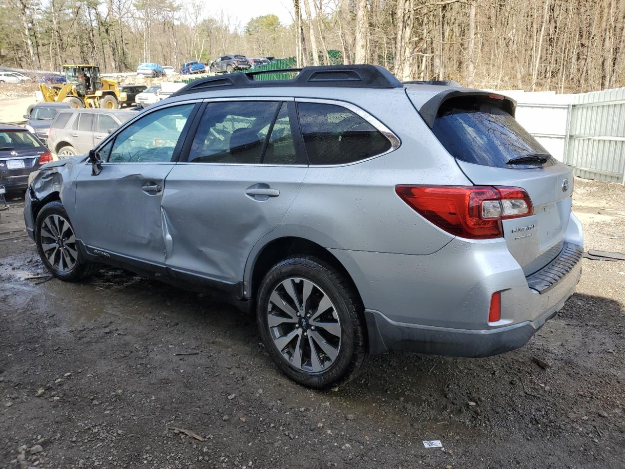 2015 Subaru Outback 3.6R Limited vin: 4S4BSENC7F3349968