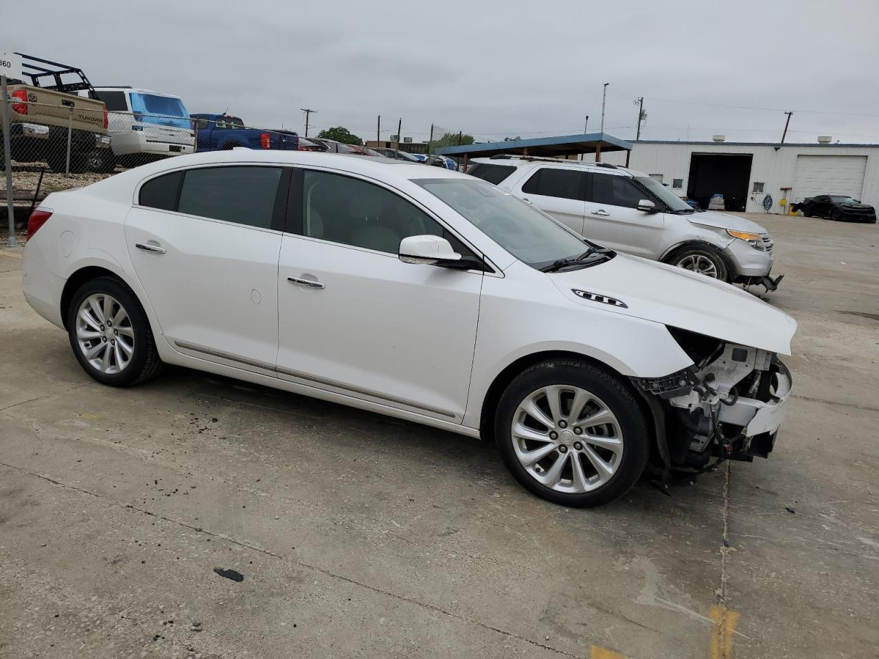 2015 Buick Lacrosse vin: 1G4GB5G38FF343307