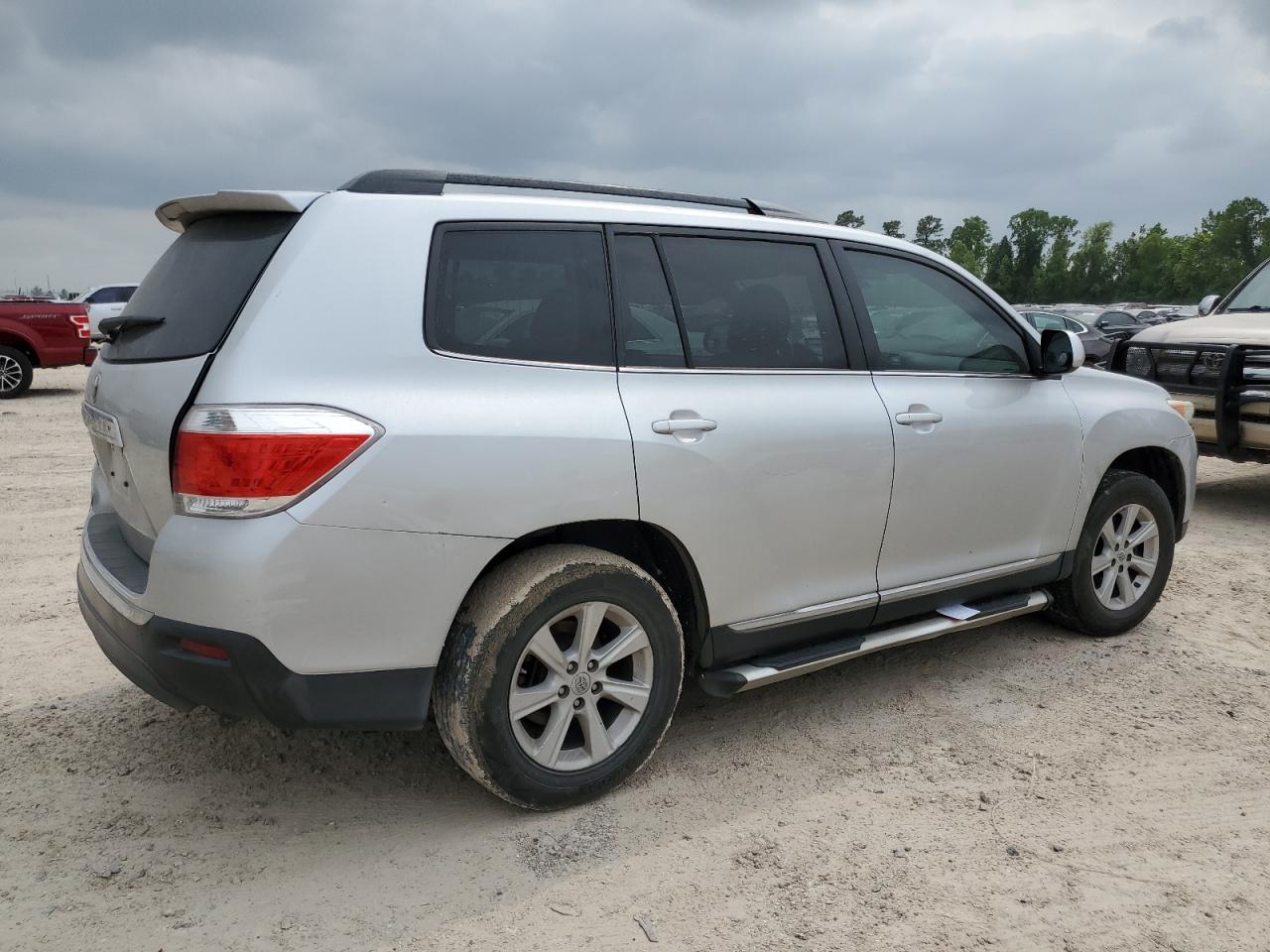 5TDZK3EH1CS065443 2012 Toyota Highlander Base