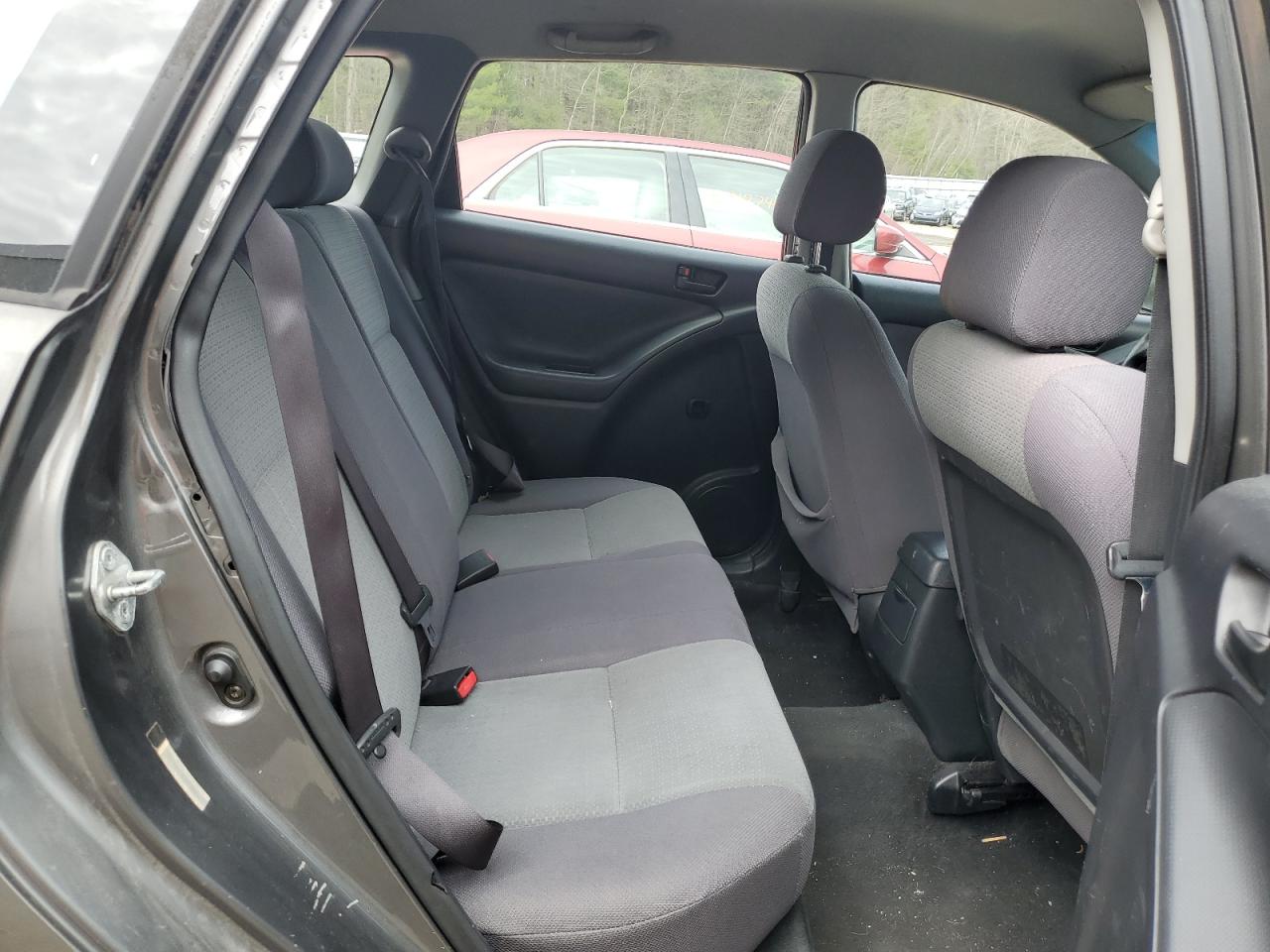 2T1KR32E64C188561 2004 Toyota Corolla Matrix Xr