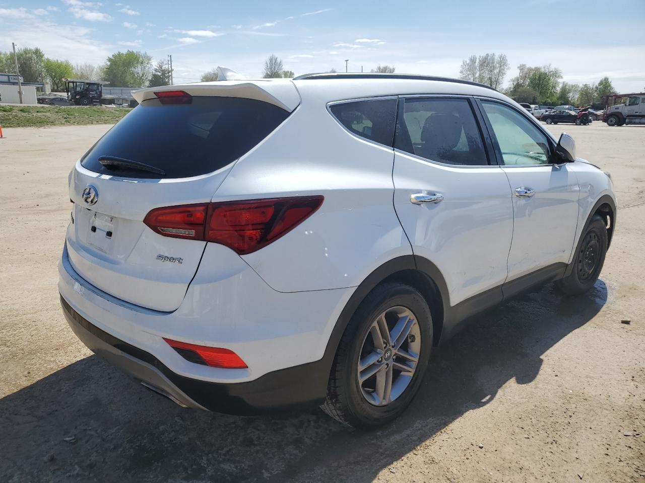 5NMZU3LB1HH027438 2017 Hyundai Santa Fe Sport