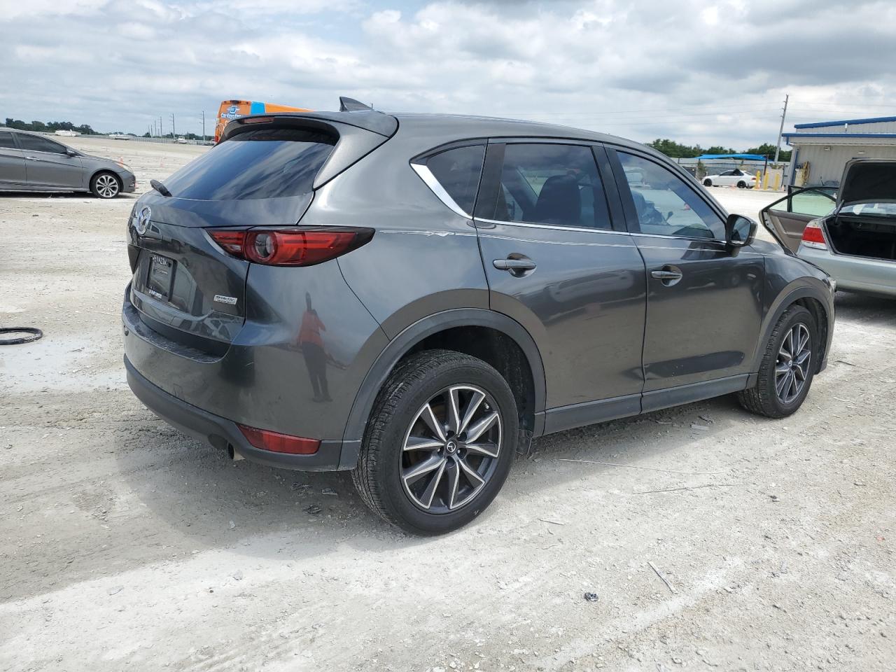 JM3KFADL7H0140549 2017 Mazda Cx-5 Grand Touring