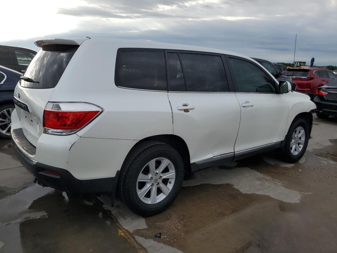 5TDZA3EH3CS027862 2012 Toyota Highlander Base