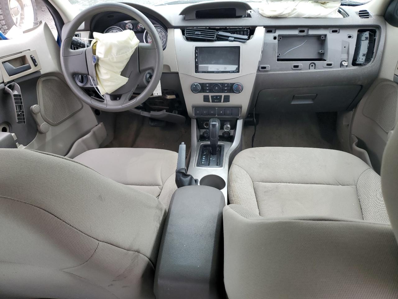 1FAHP3EN2AW117748 2010 Ford Focus S