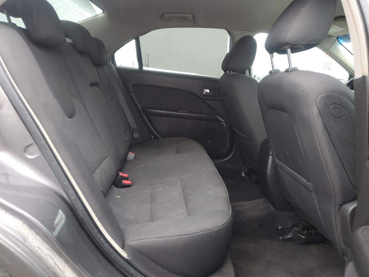 3FAHP0HG7AR222963 2010 Ford Fusion Se