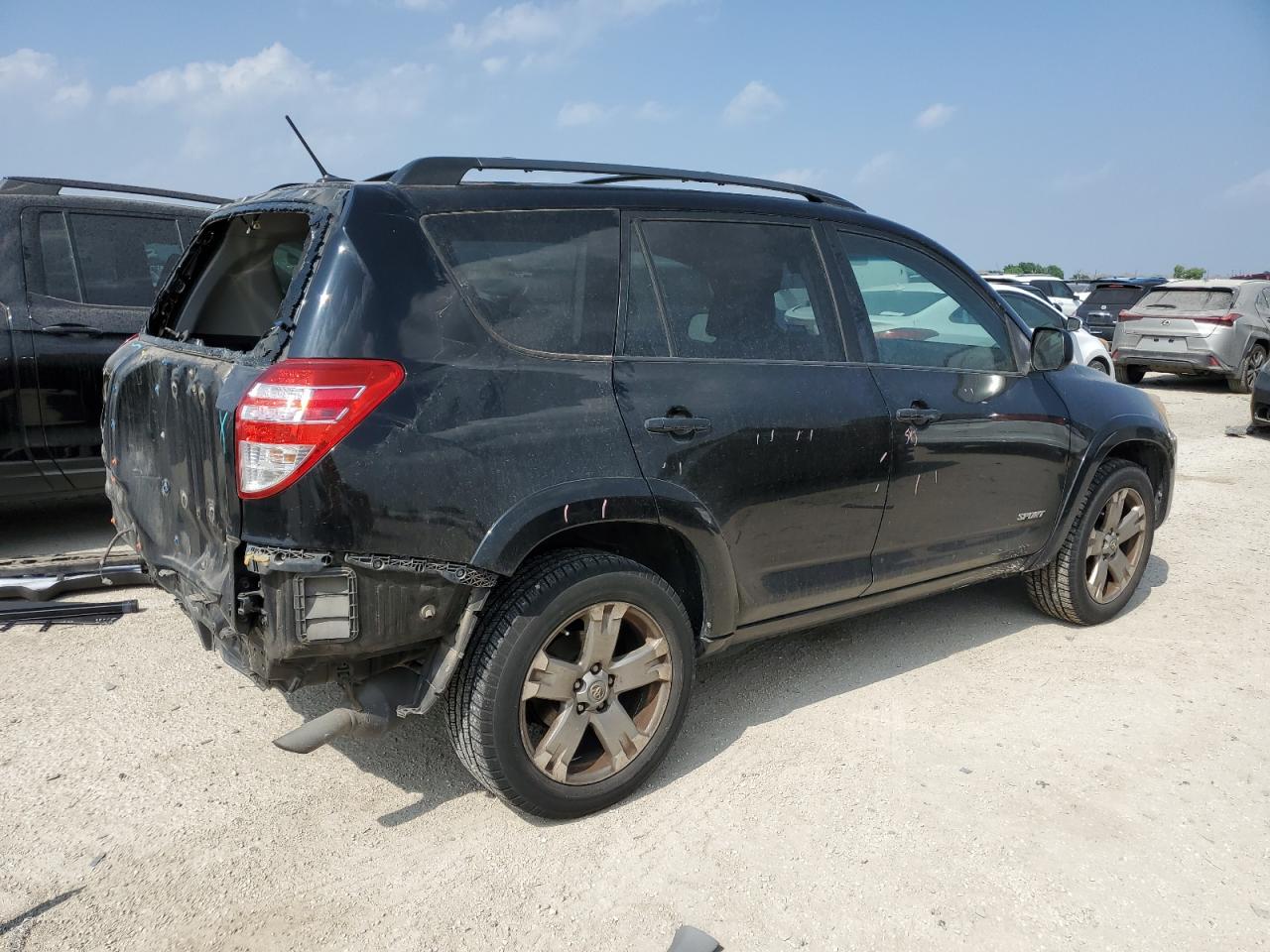 2T3WF4DV4BW068399 2011 Toyota Rav4 Sport
