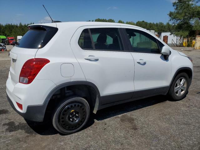 3GNCJKSB8LL234647 Chevrolet Trax LS 3