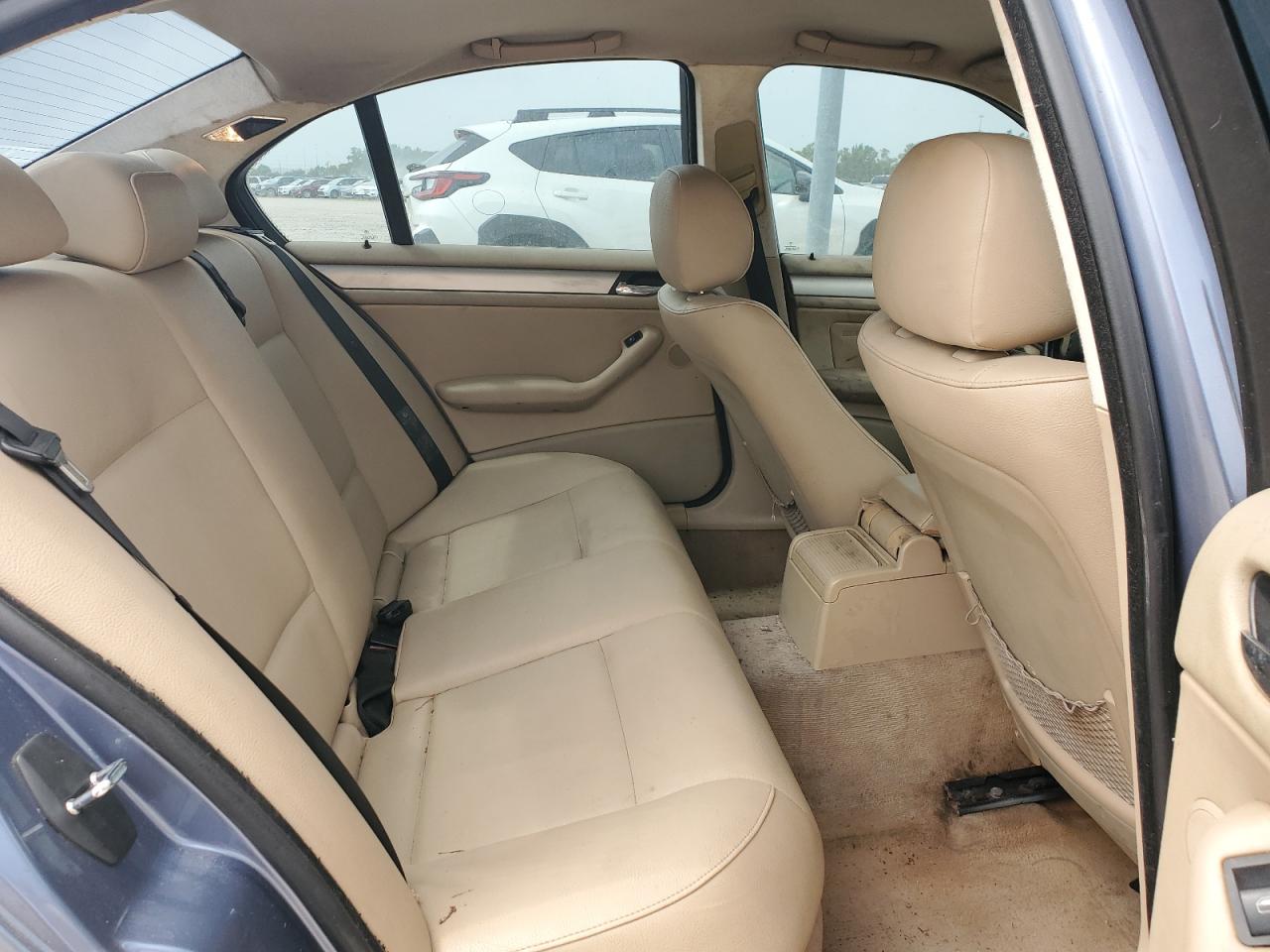 WBAET37424NJ82362 2004 BMW 325 I