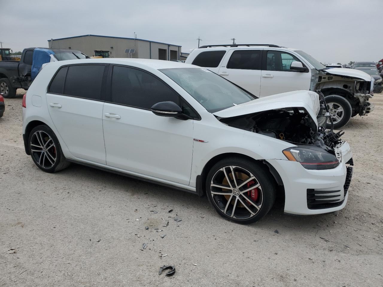 3VW447AU7HM011924 2017 Volkswagen Gti S/Se