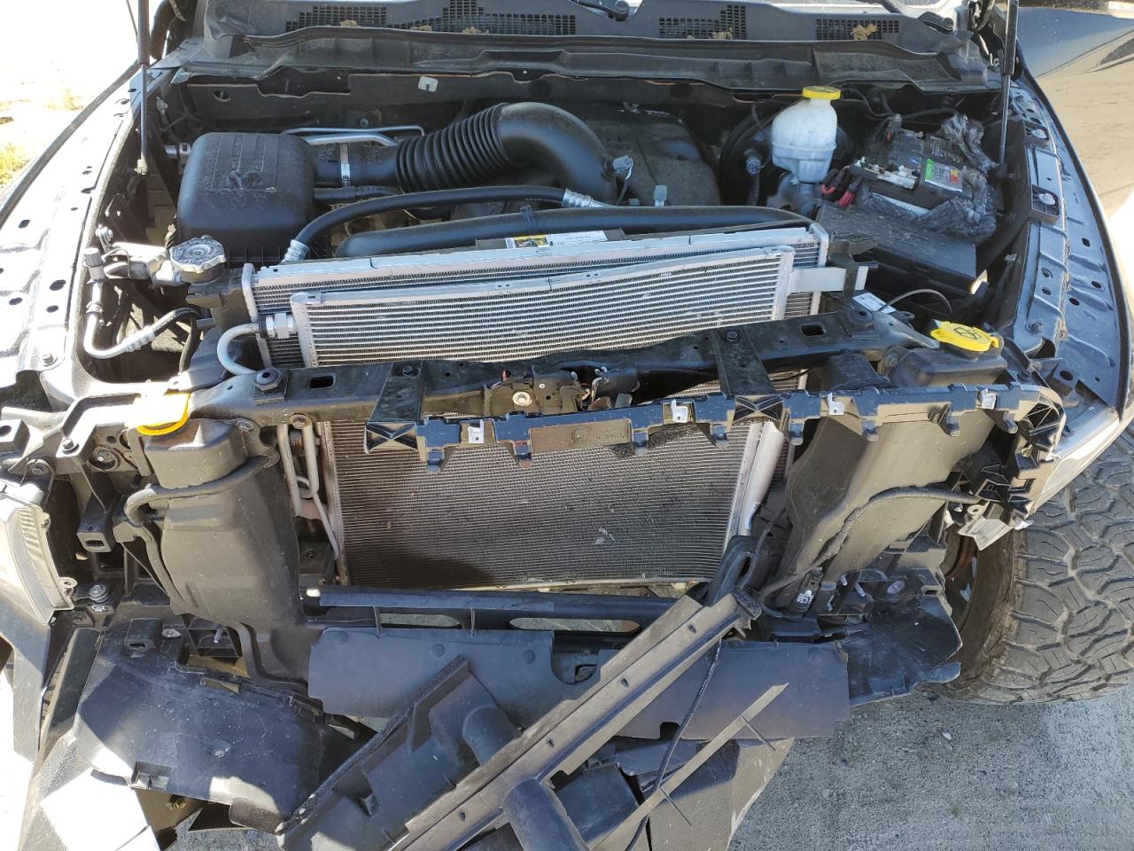 1C6RR6TT1KS711548 2019 Ram 1500 Classic Slt