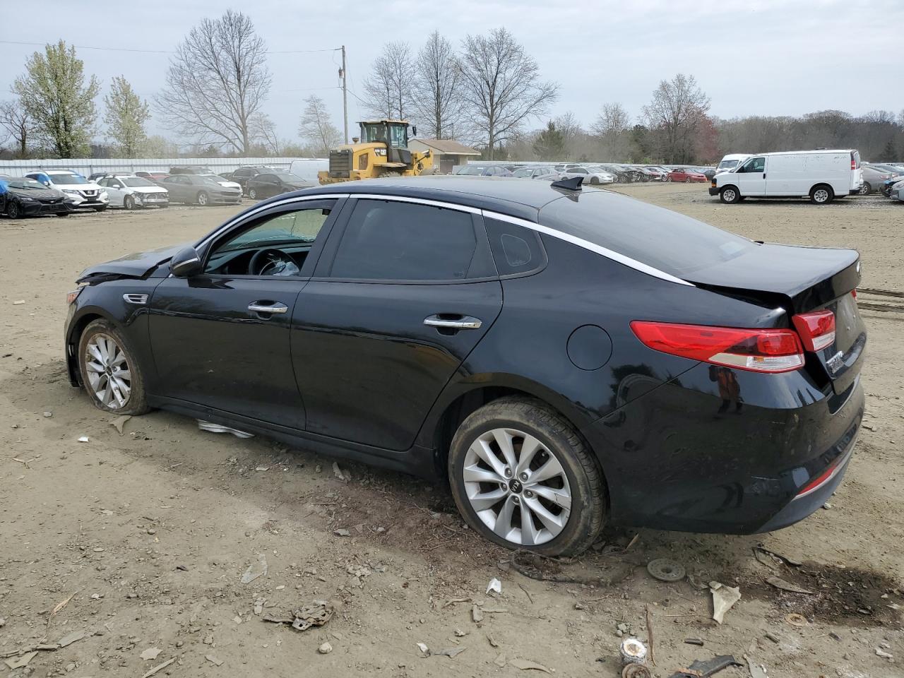 5XXGT4L3XJG267505 2018 Kia Optima Lx