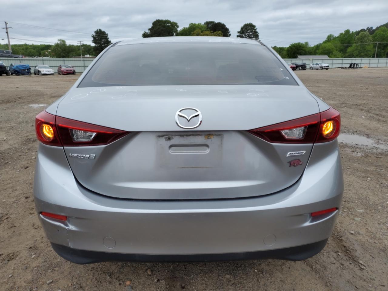 JM1BM1T72F1266716 2015 Mazda 3 Sv