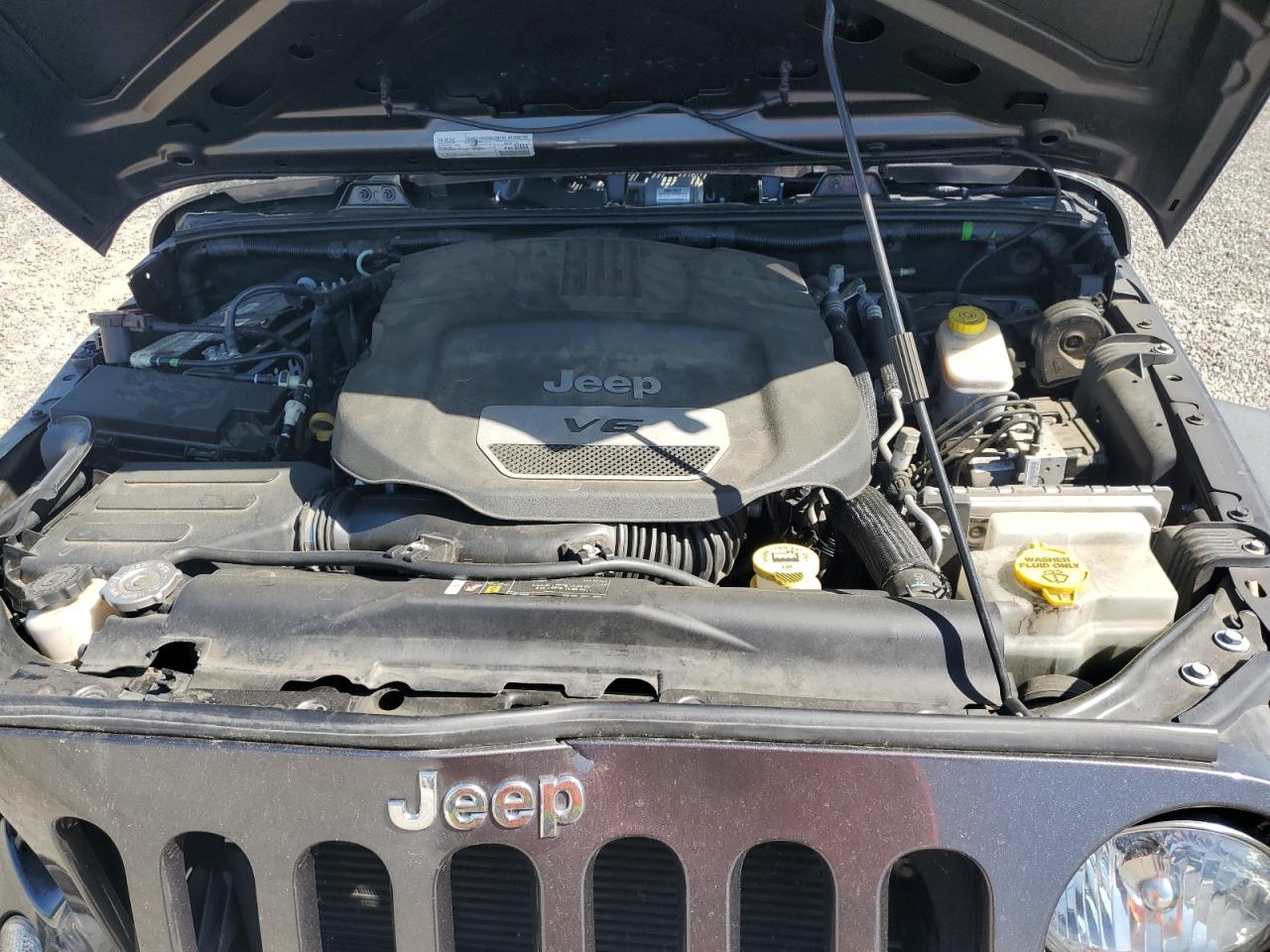 1C4BJWDGXHL657317 2017 Jeep Wrangler Unlimited Sport